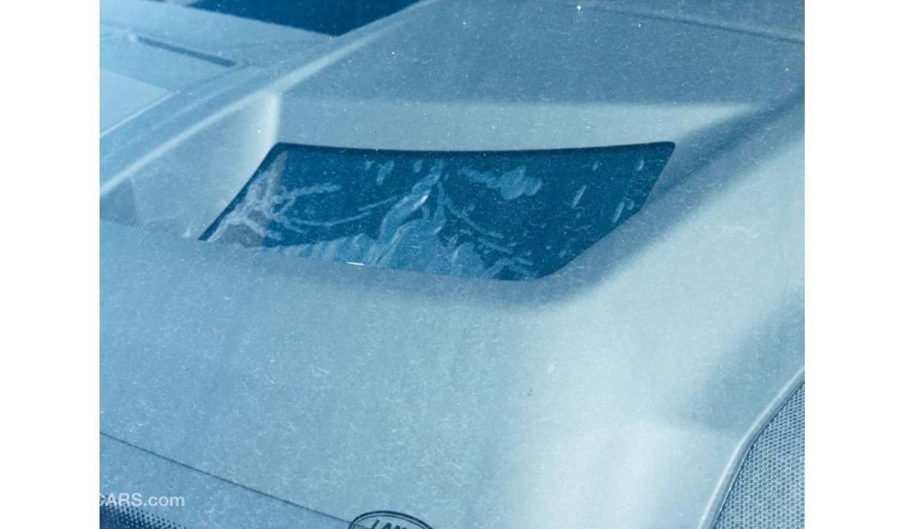 Land Rover Range Rover LAND ROVER