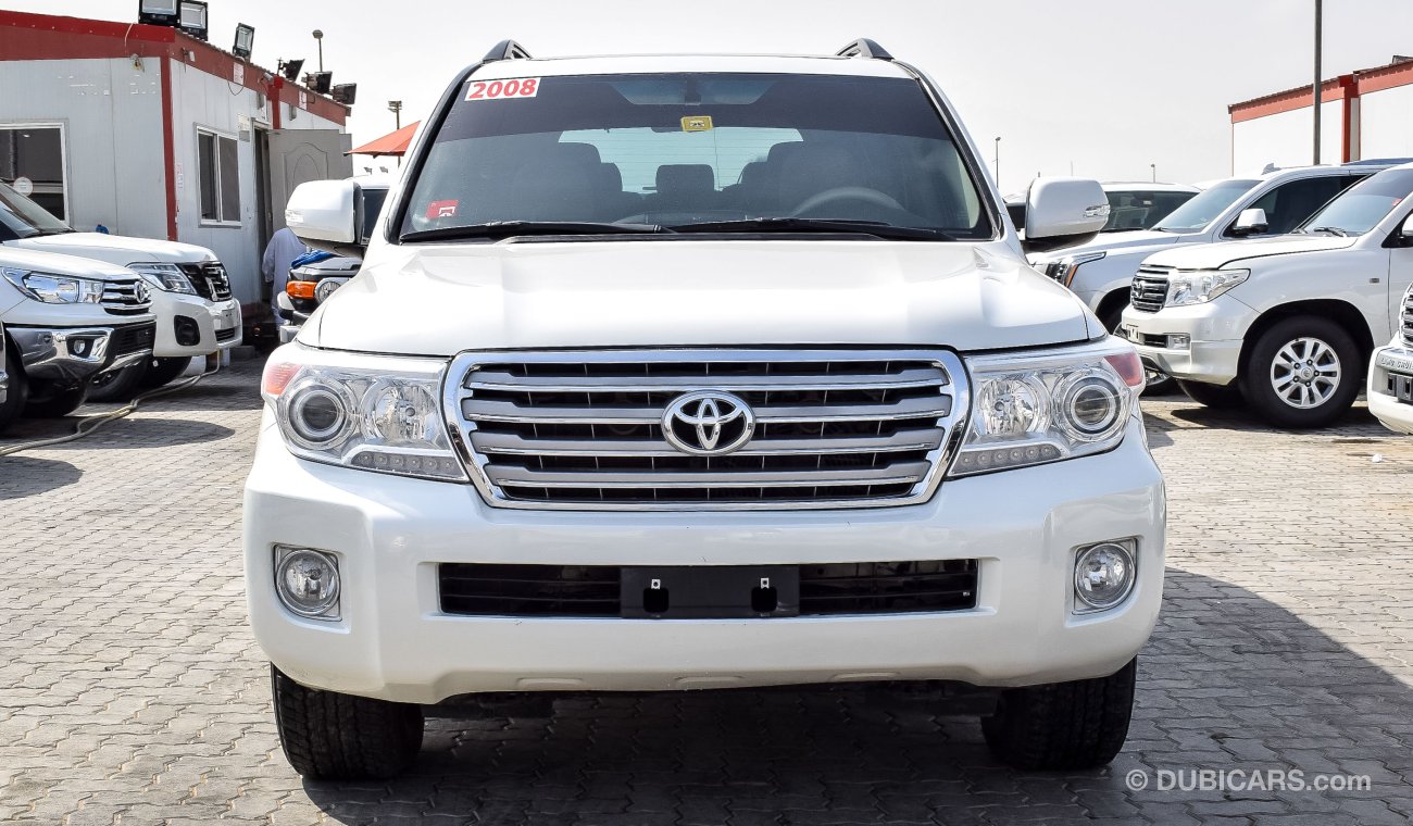 Toyota Land Cruiser GXR V8 With 2015 Body kit