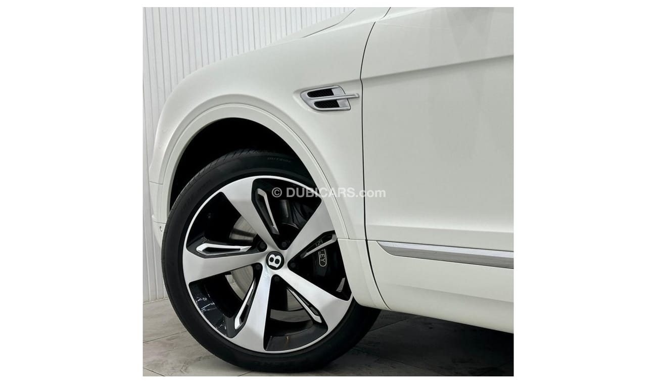 Bentley Bentayga 2019 Bentley Bentayga V8, March 2024 Bentley Warranty, Full Bentley Service History, GCC