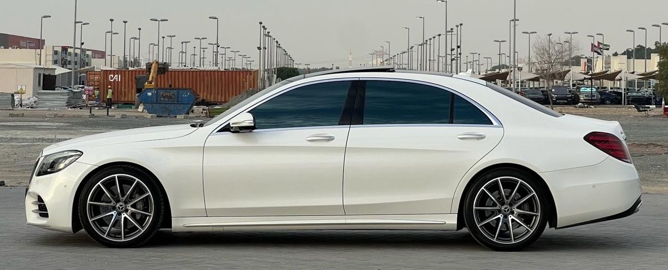 Mercedes-Benz S 560 Std Mercedes benz S560 Model 2018 GCC SPECS, original paint no accident.