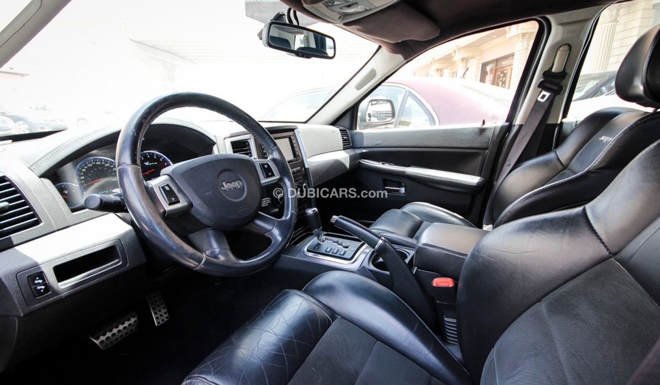 Jeep Grand Cherokee SRT8