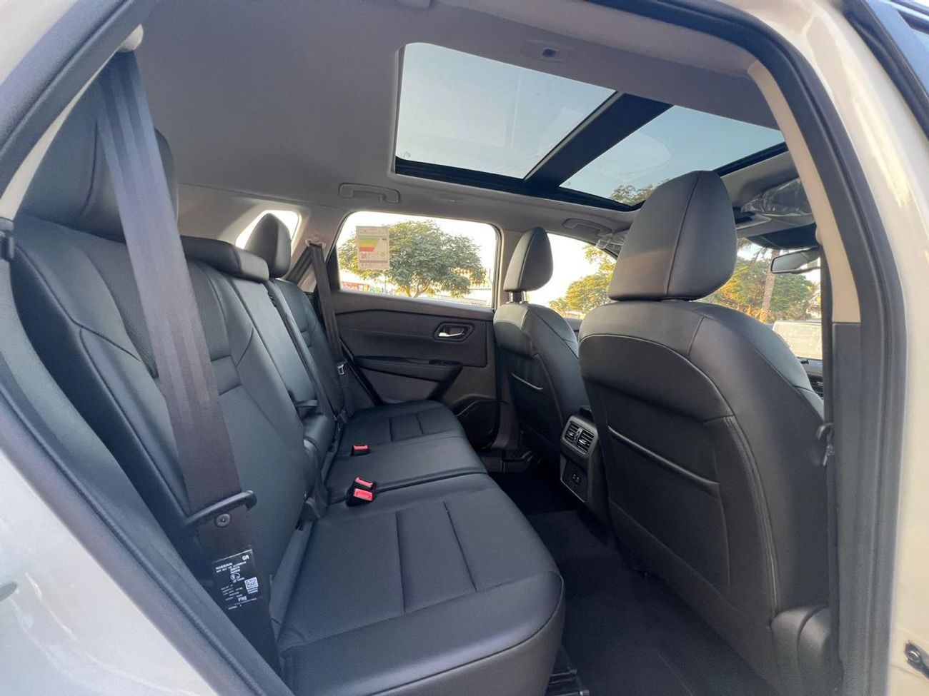 نيسان إكس تريل S 2.5L (169 HP) FWD (7 Seater) X-TRAIL N-TREK 2.5L 2024