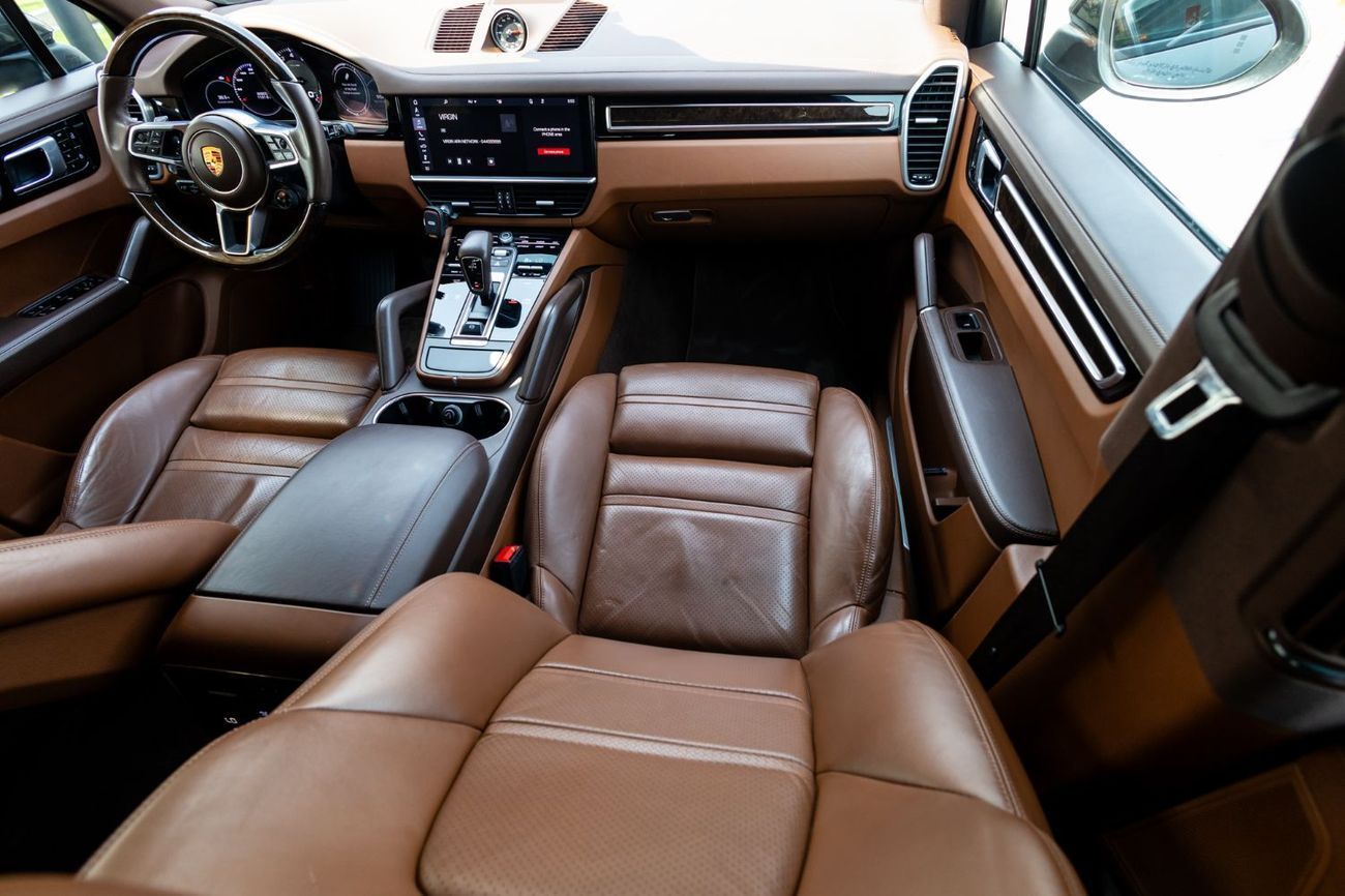 Porsche Cayenne Std 3.0L (340 HP)