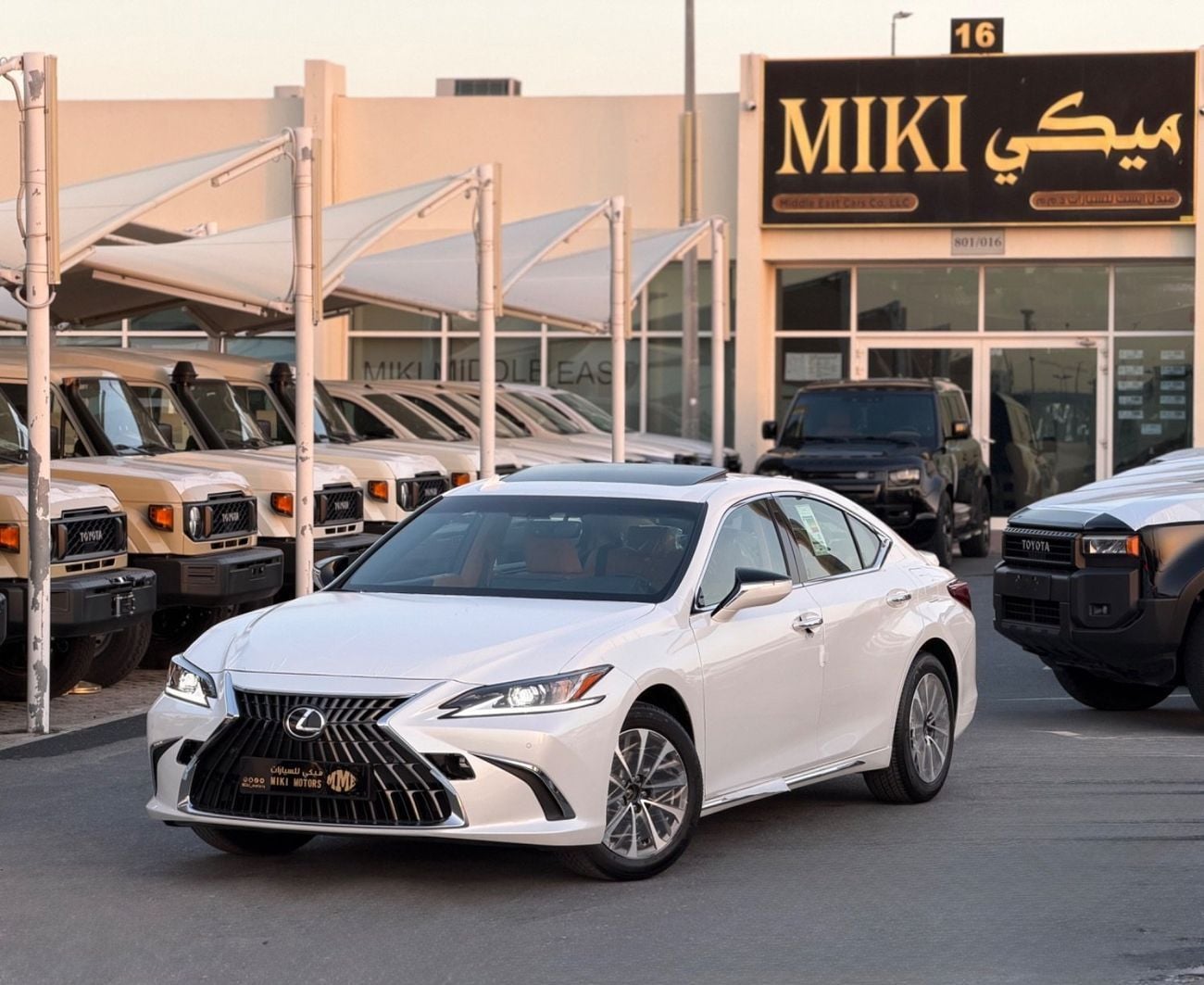 لكزس ES300h Lexus ES 300H || 2025