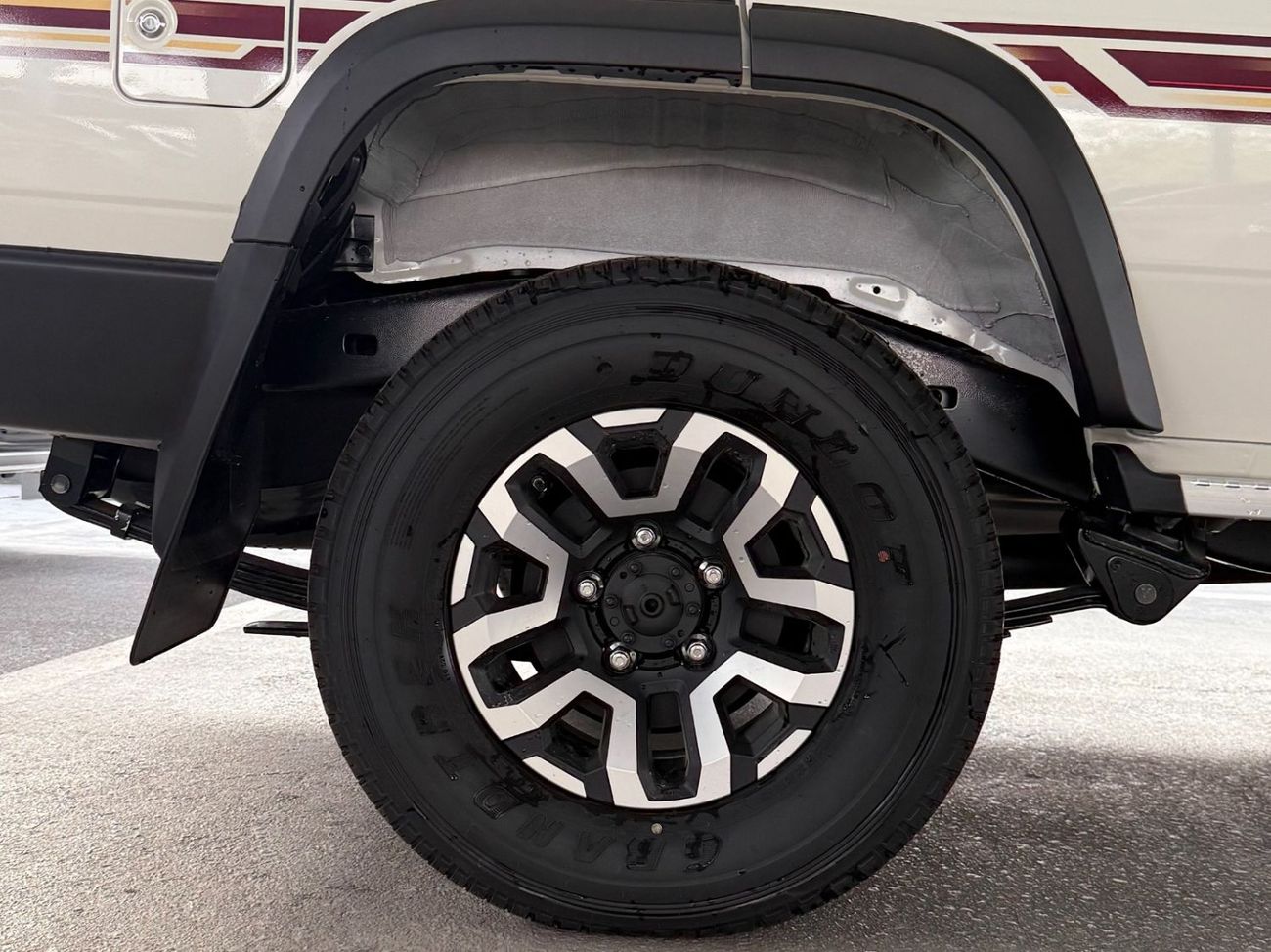 Toyota Land Cruiser 70 GDJ 76 2.8 DIESEL M/T **التصدير فقط خارج الخليج***