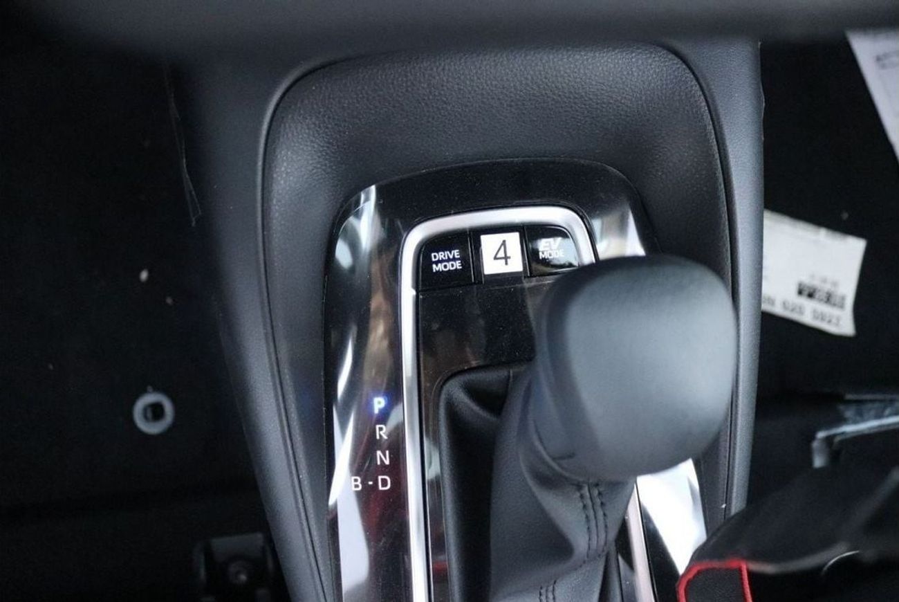 تويوتا كورولا 1.8L HYBRID,PUSH START, SUNROOF, MODEL 2025 FOR EXPORT ONLY