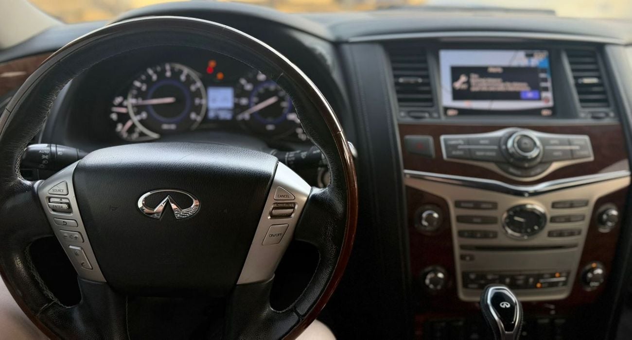 Infiniti QX80 STD (NON GCC)