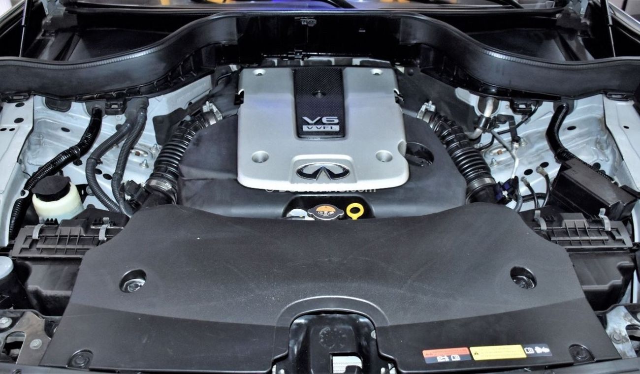 Infiniti QX70 EXCELLENT DEAL for our Infiniti QX70 Limited ( 2018 Model ) in Silver Color GCC Specs