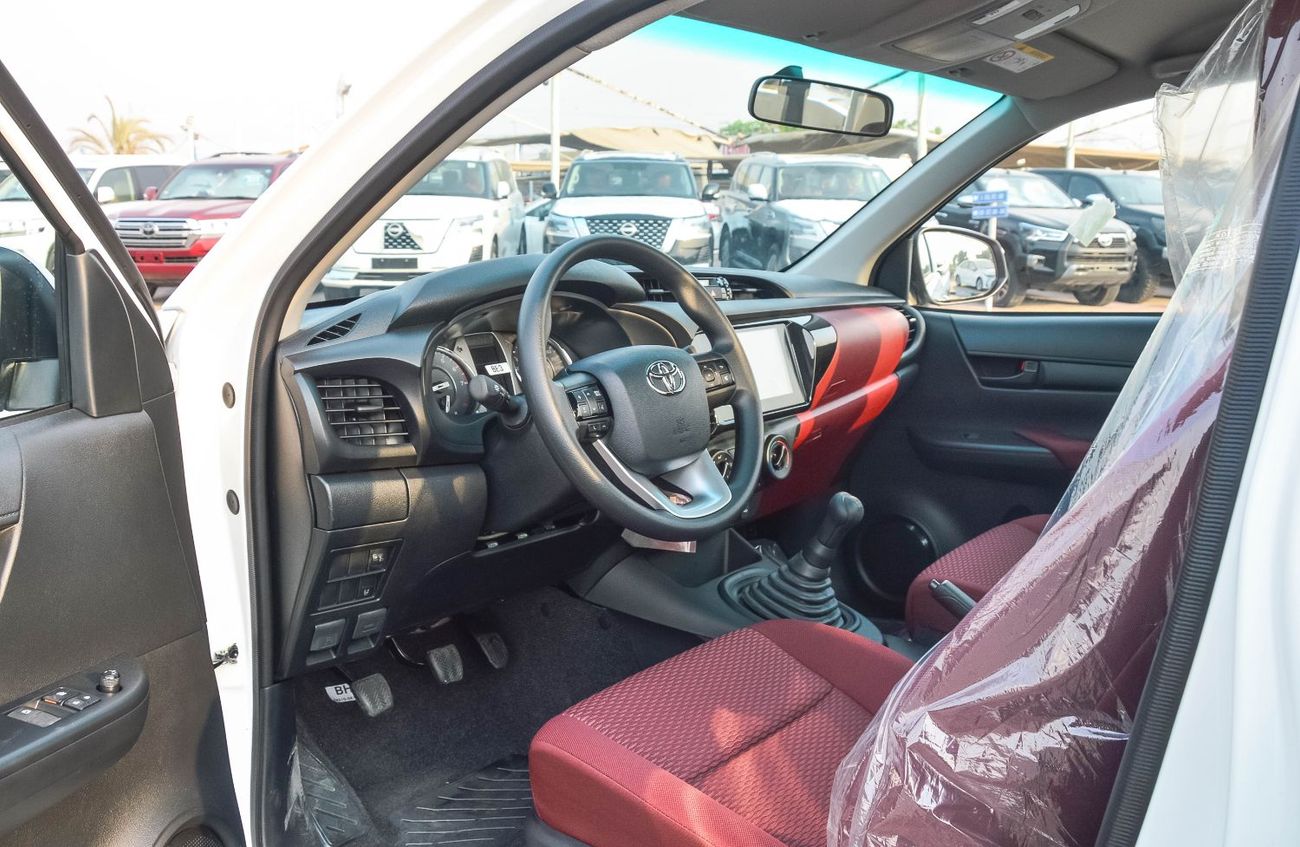 تويوتا هيلوكس TOYOTA HILUX 2.7L RWD PETROL PICKUP 2025