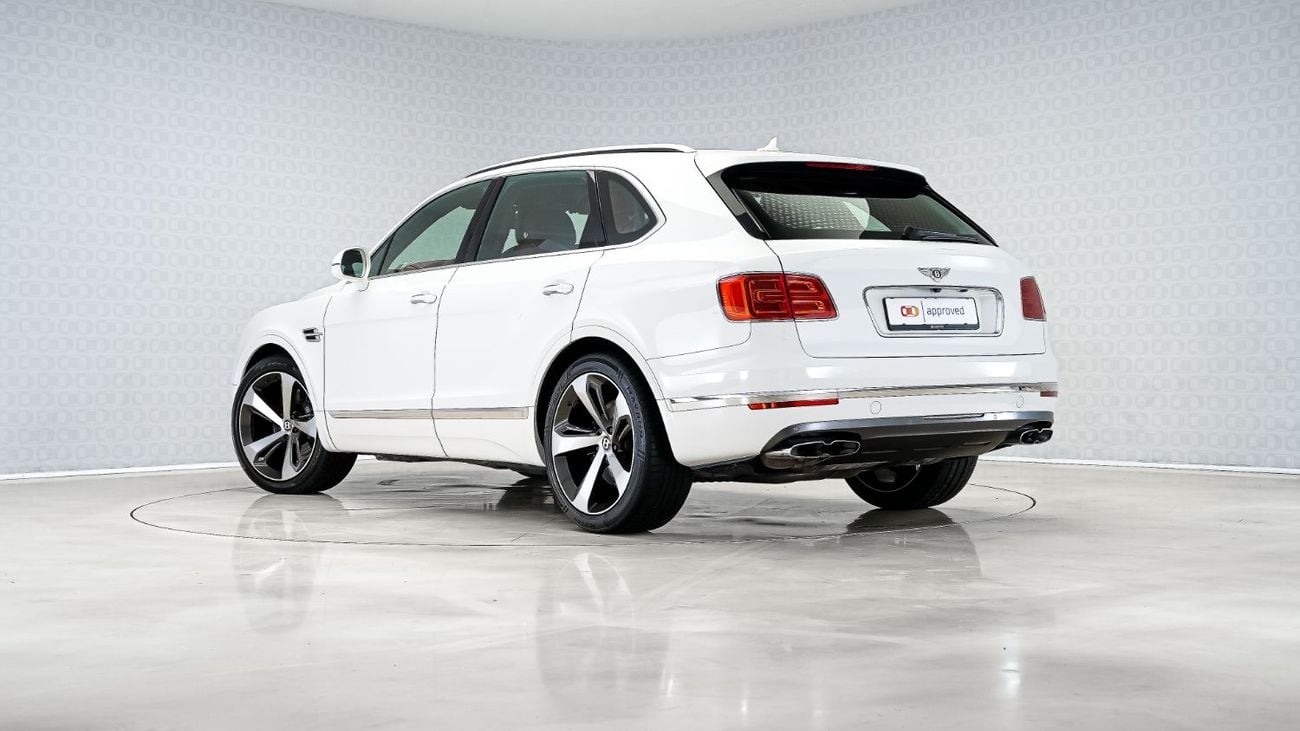 بنتلي بينتايجا V8 | AED 5,892 PM | Up to 3 Years Unlimited Warranty | GCC