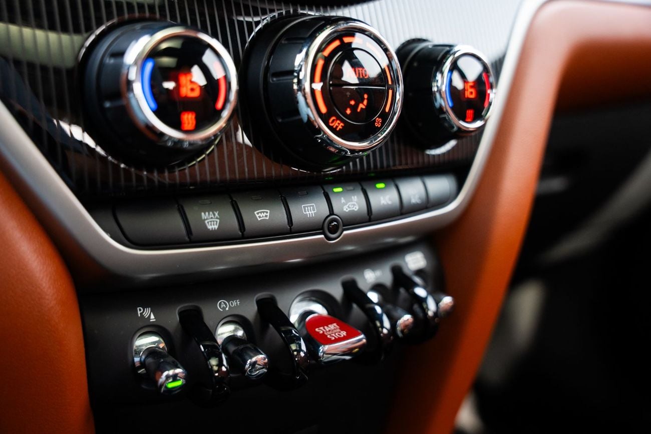 Mini Cooper S Countryman JCW Kit Agency Warranty Full Service History 2024 GCC 2.0L Turbo
