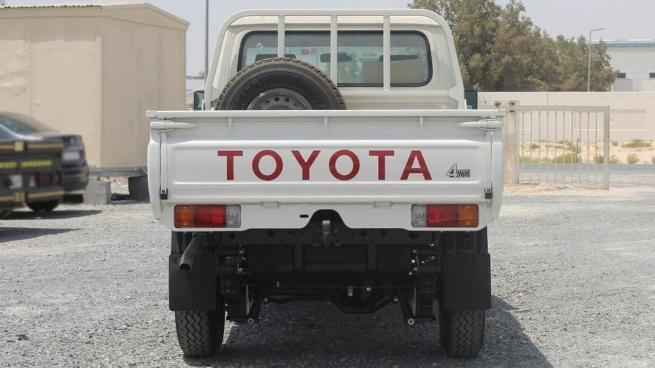 تويوتا لاند كروزر بيك آب Toyota/LAND CRUISER PICK UP D 4.2L SC 3 seater 2 AIRBAG & ABS MT
