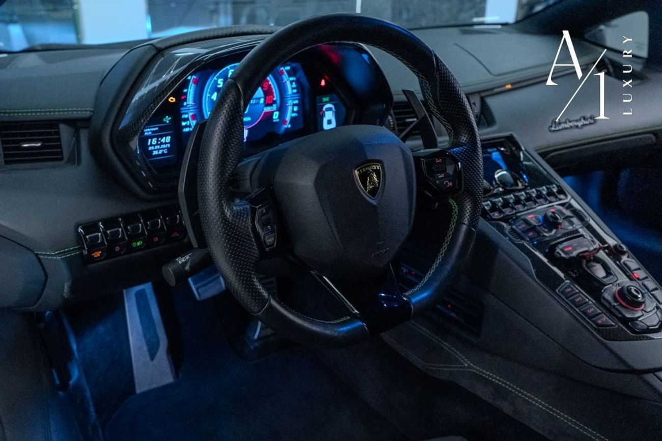 Lamborghini Aventador 6.5L V12