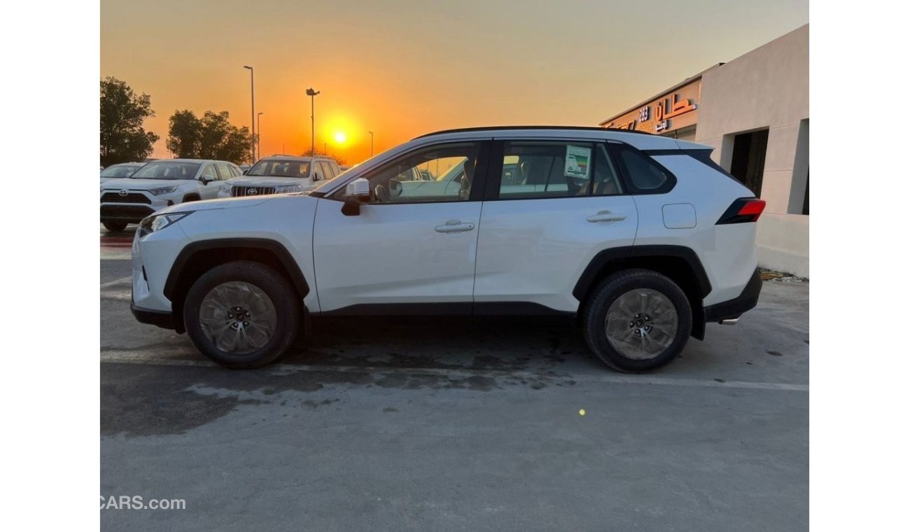 Toyota RAV4 GLE Toyota Rav4 2.5 Petrol 2022 ((Full Option)) White color with RADAR