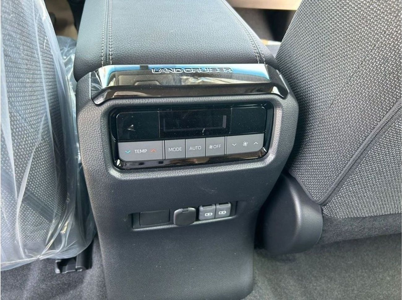 Toyota Prado 2.4L PETROL AVAILABLE DIESEL 2024 GCC