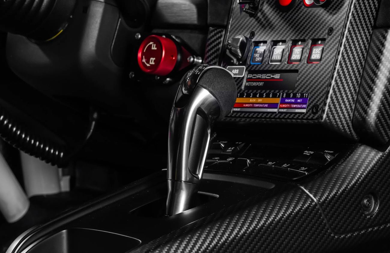 Porsche 911 3.8L F-6 Twin-Turbocharged Engine