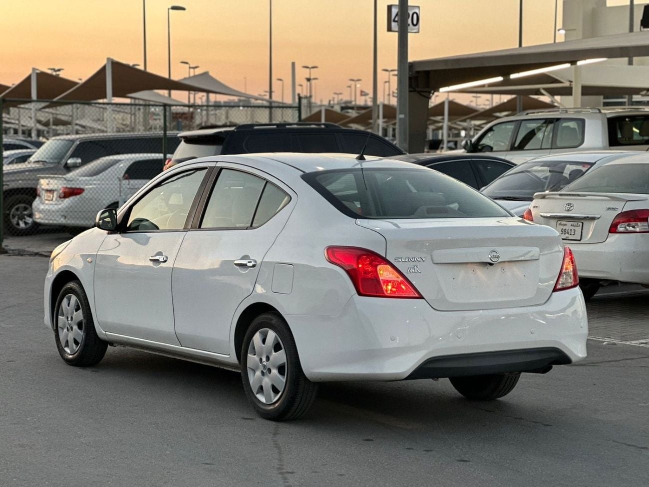 نيسان صني SV