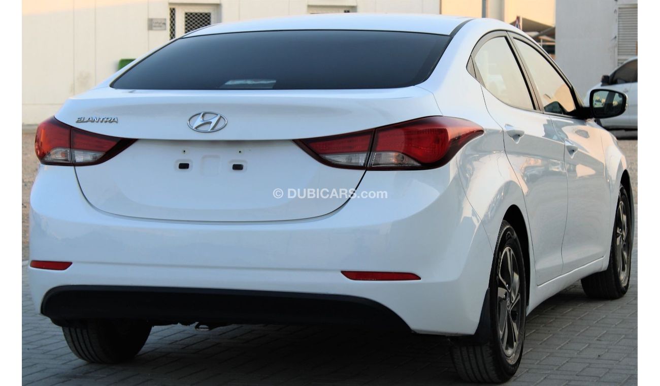 Hyundai Elantra Hyundai Elantra 2015 GCC NO 2 1600cc, in excellent condition, without accidents, very clean from ins