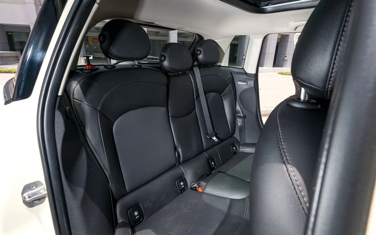 ميني كوبر John Cooper Works 1.6L Hatch