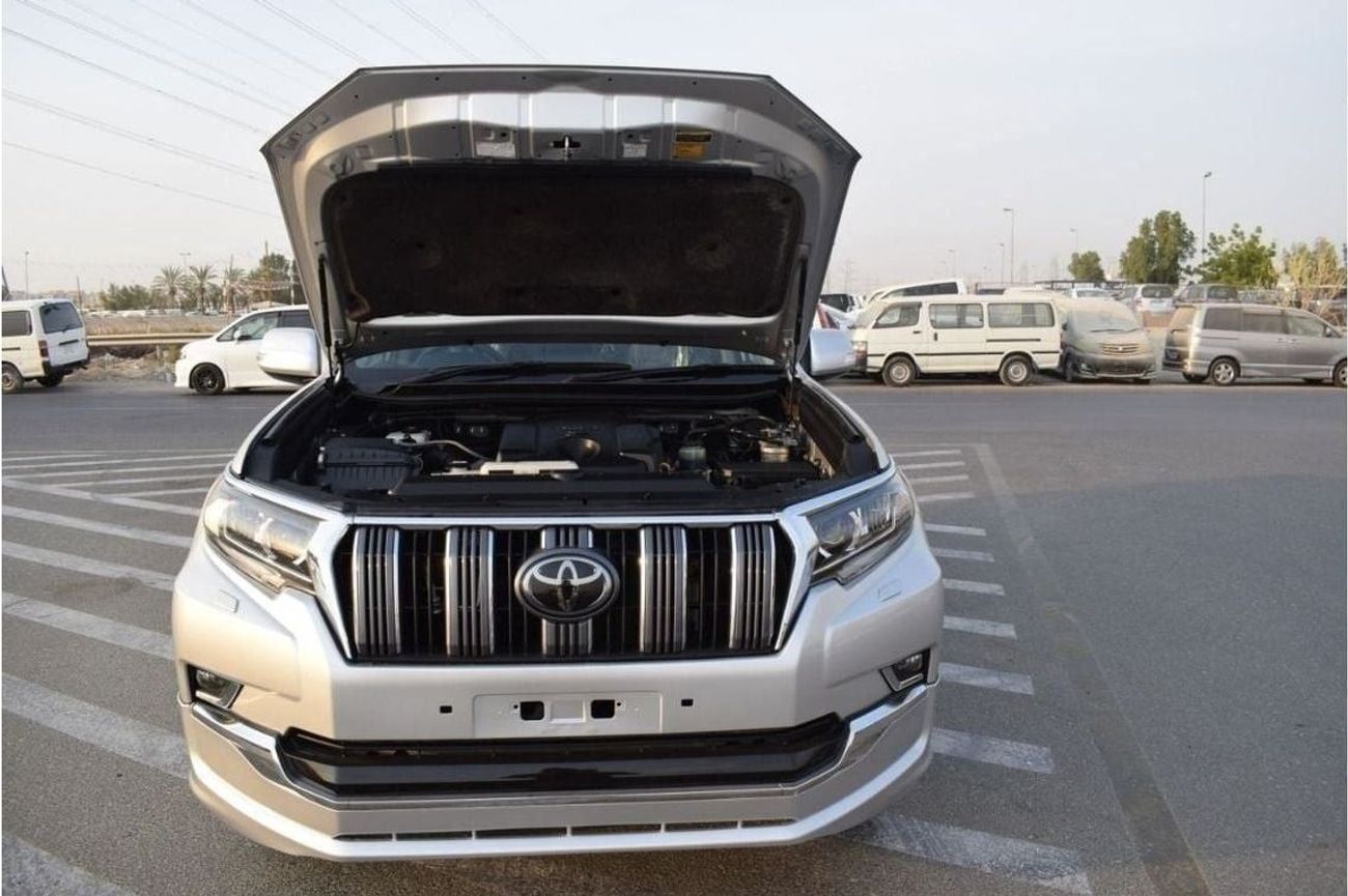 تويوتا برادو Diesel 2.8 Liter Right Hand Drive Automatic Gear