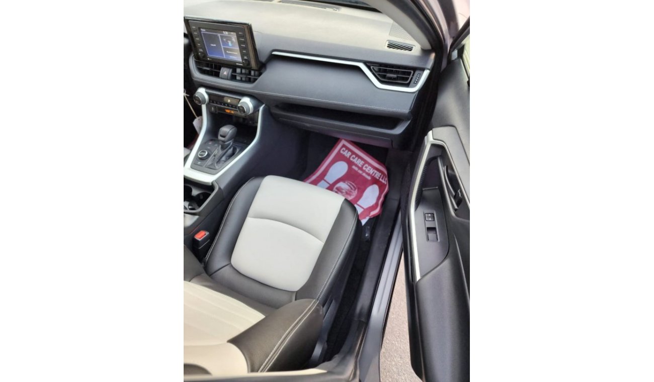 Toyota RAV4 XLE TOYOTA RAV4 HYBRID 2020 MODEL CLEAN CAR