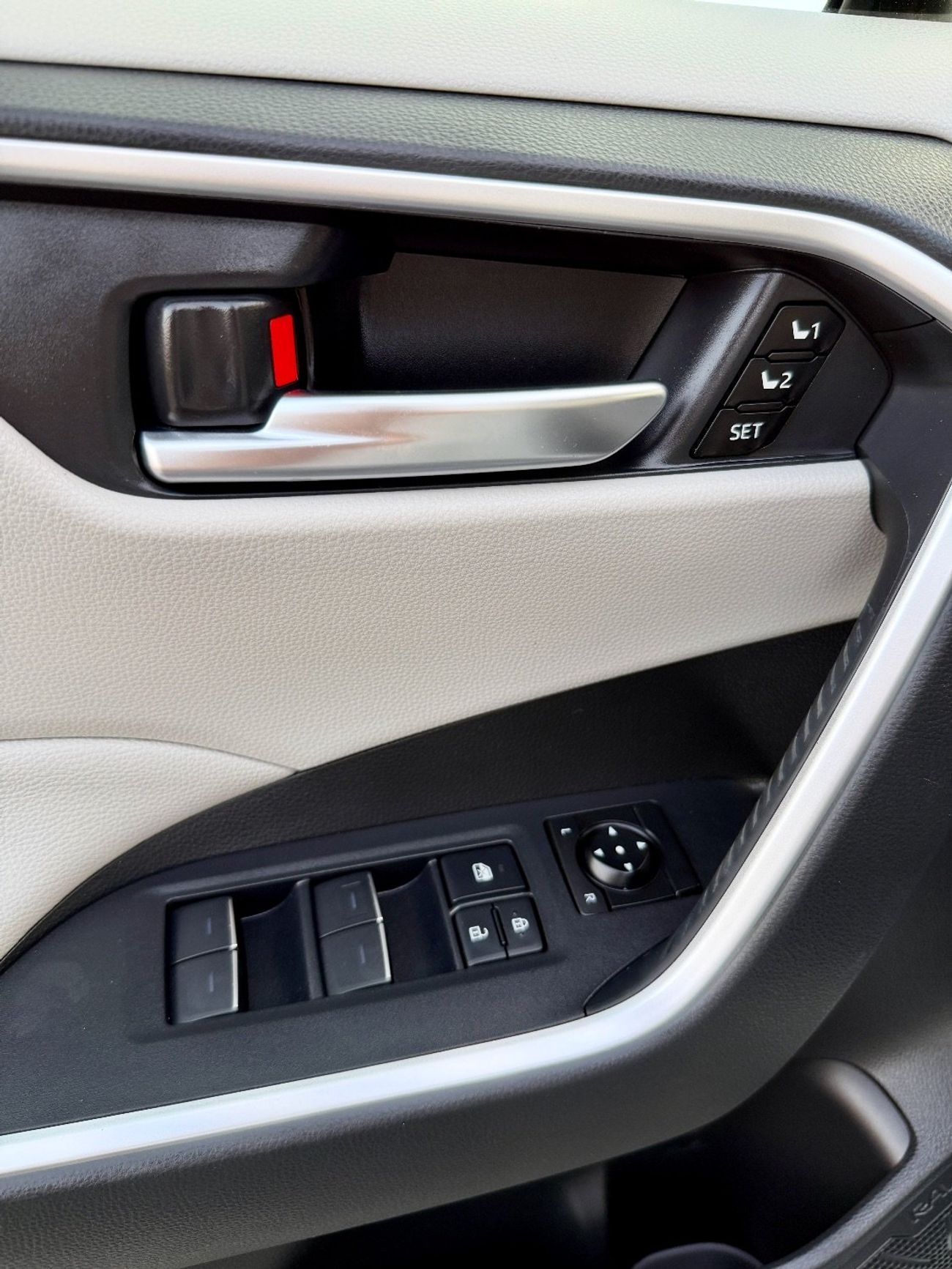 Toyota RAV4 RAV4 xle premium AWD Hybrid