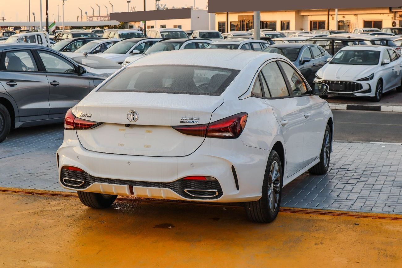 MG 5 LUX MG 5 – 1.5L 180 DVVT – Full Option – 2025 Model
