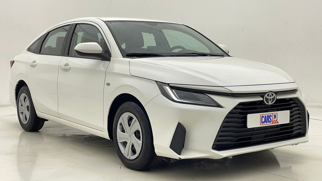 تويوتا يارس E 1.5 | بدون دفعة مقدمة | اختبار القيادة في المنزل