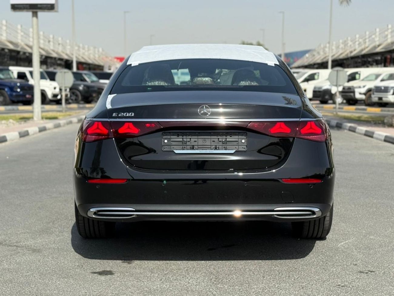 مرسيدس بنز E200