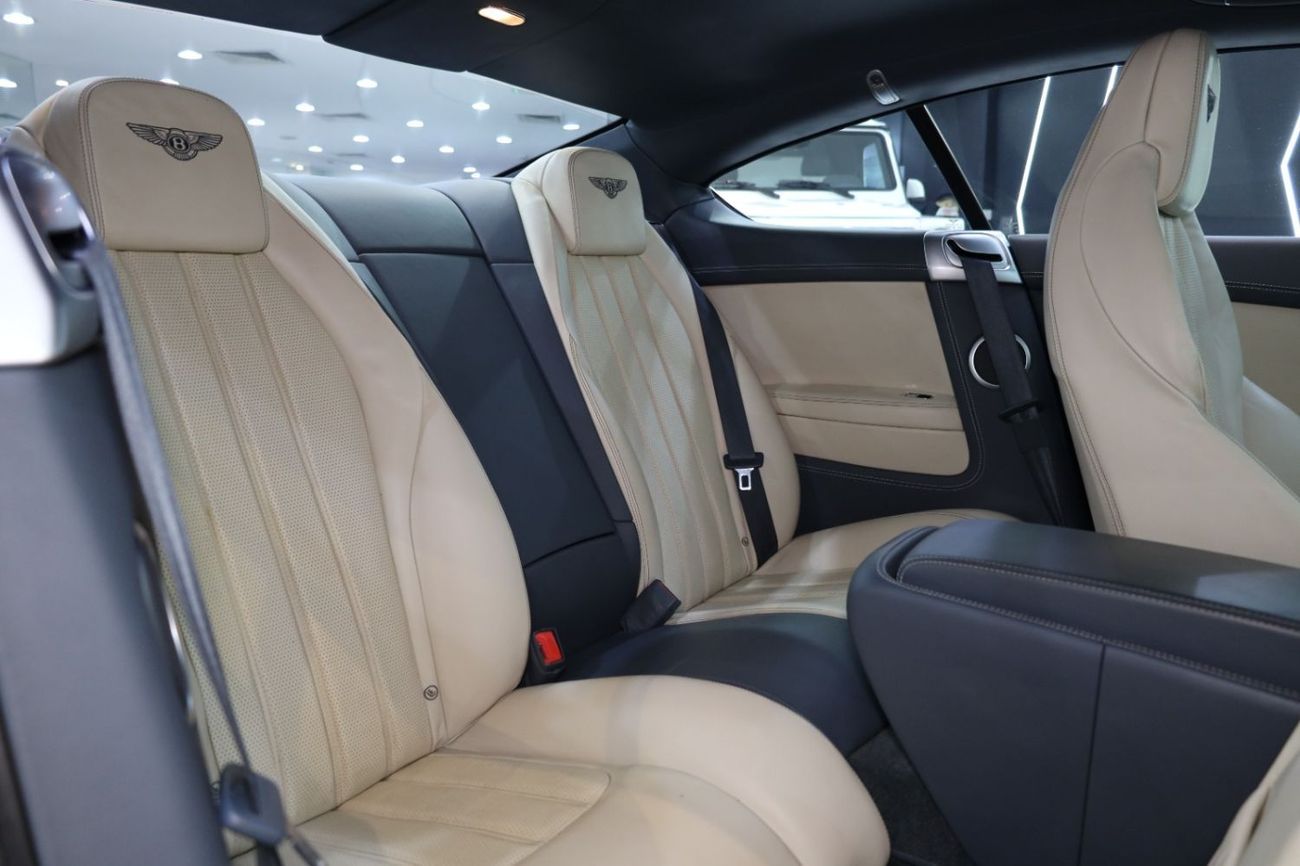 بنتلي كونتيننتال جي تي 2015 Bentley Continental GT V8