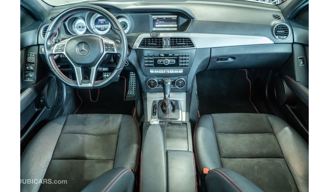 Mercedes-Benz C 200 2014 Mercedes C200 AMG Plus / Full-Service History