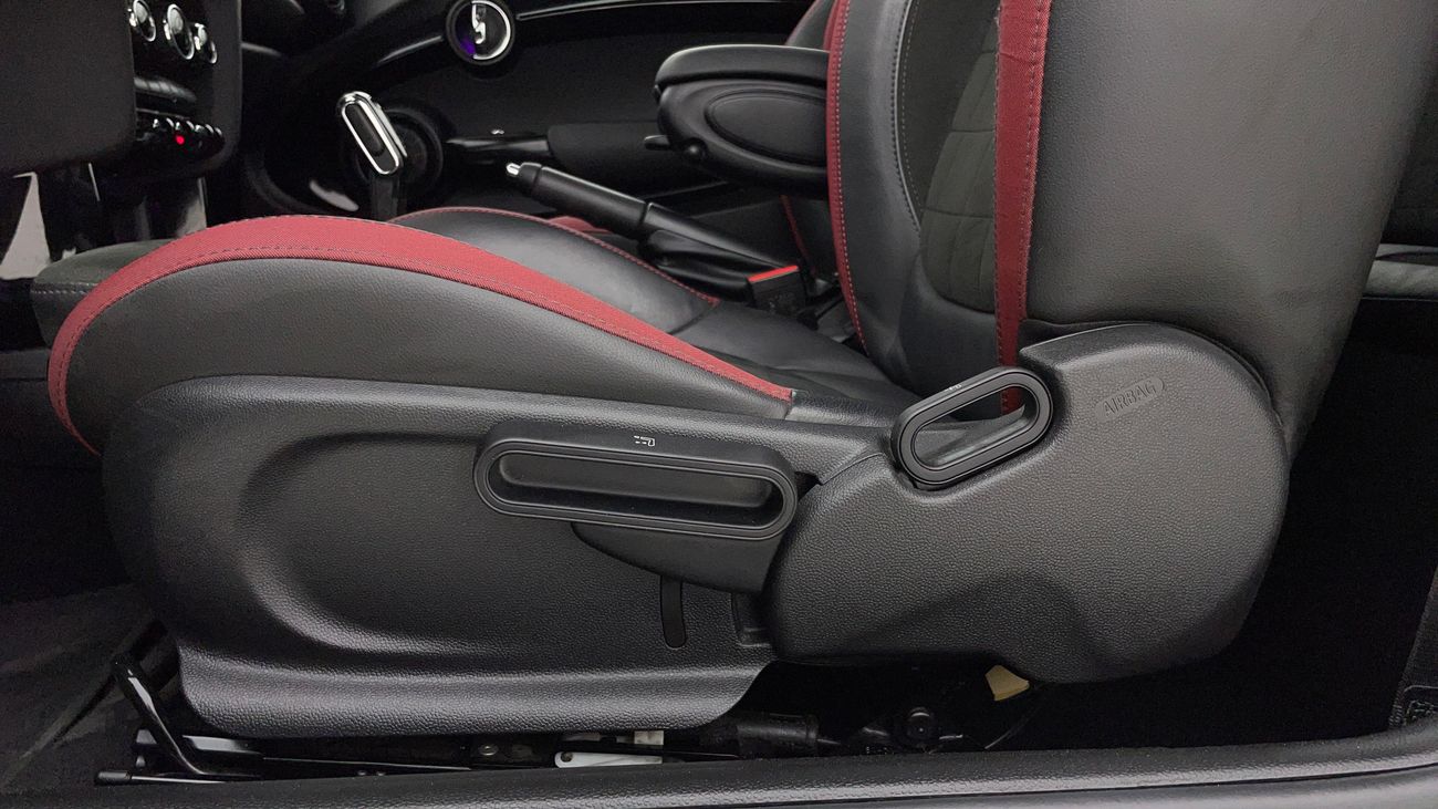 ميني كوبر JOHN COOPER WORKS 2 | بدون دفعة مقدمة | اختبار قيادة مجاني للمنزل