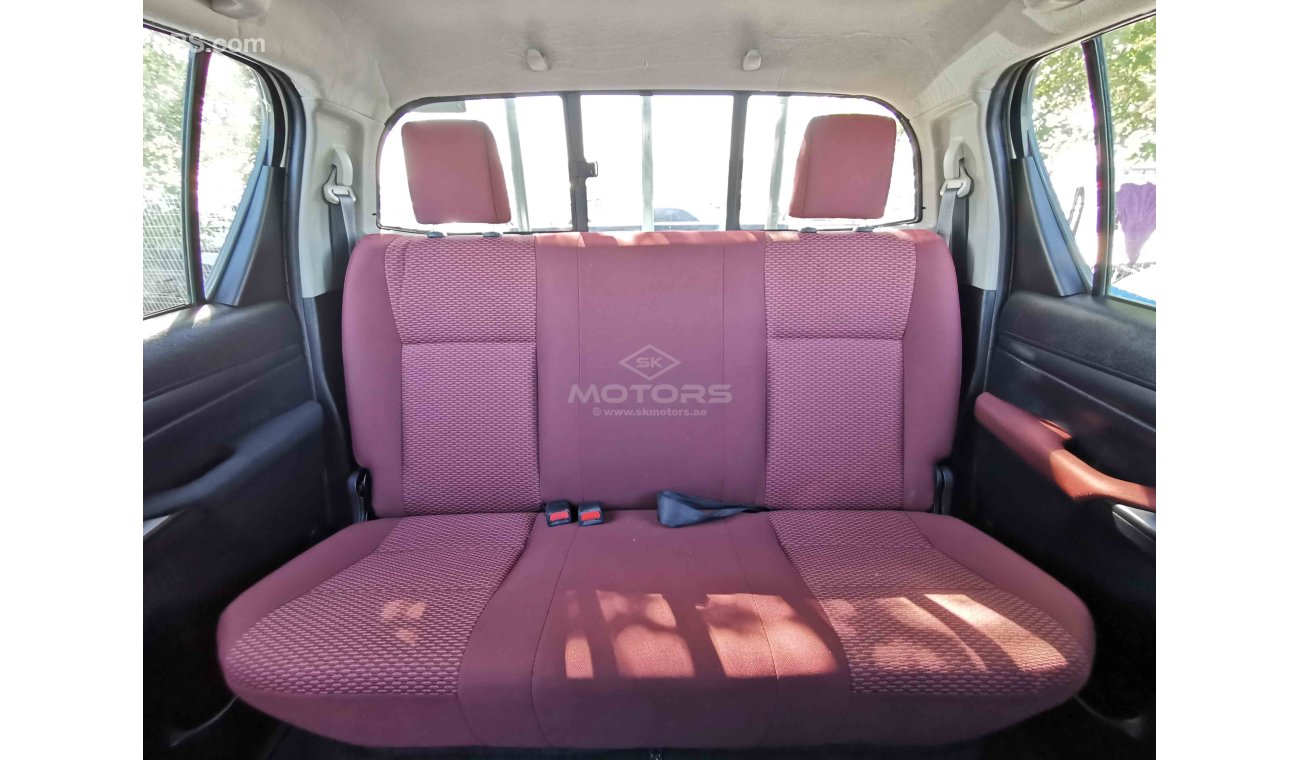 Toyota Hilux 2.7L Petrol, M/T, Manual Front A/C (LOT # 3019)
