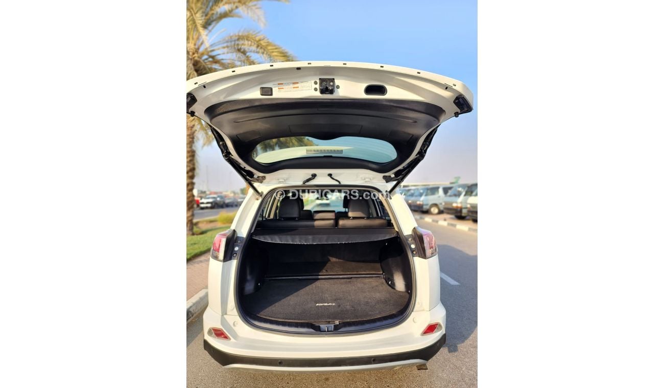 Toyota RAV4 Toyota Rav4 Hybrid 2016 model