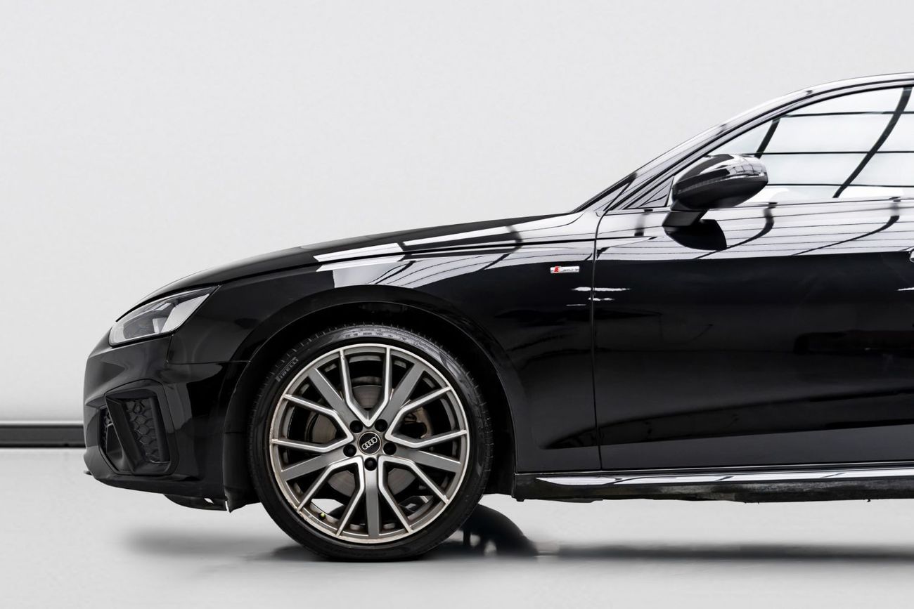 Audi A4 35 TFSI S Line 1.4L 2023 Audi A4 35 TFSI, 2028 Audi Warranty + Service Contract, Low KMs, GCC