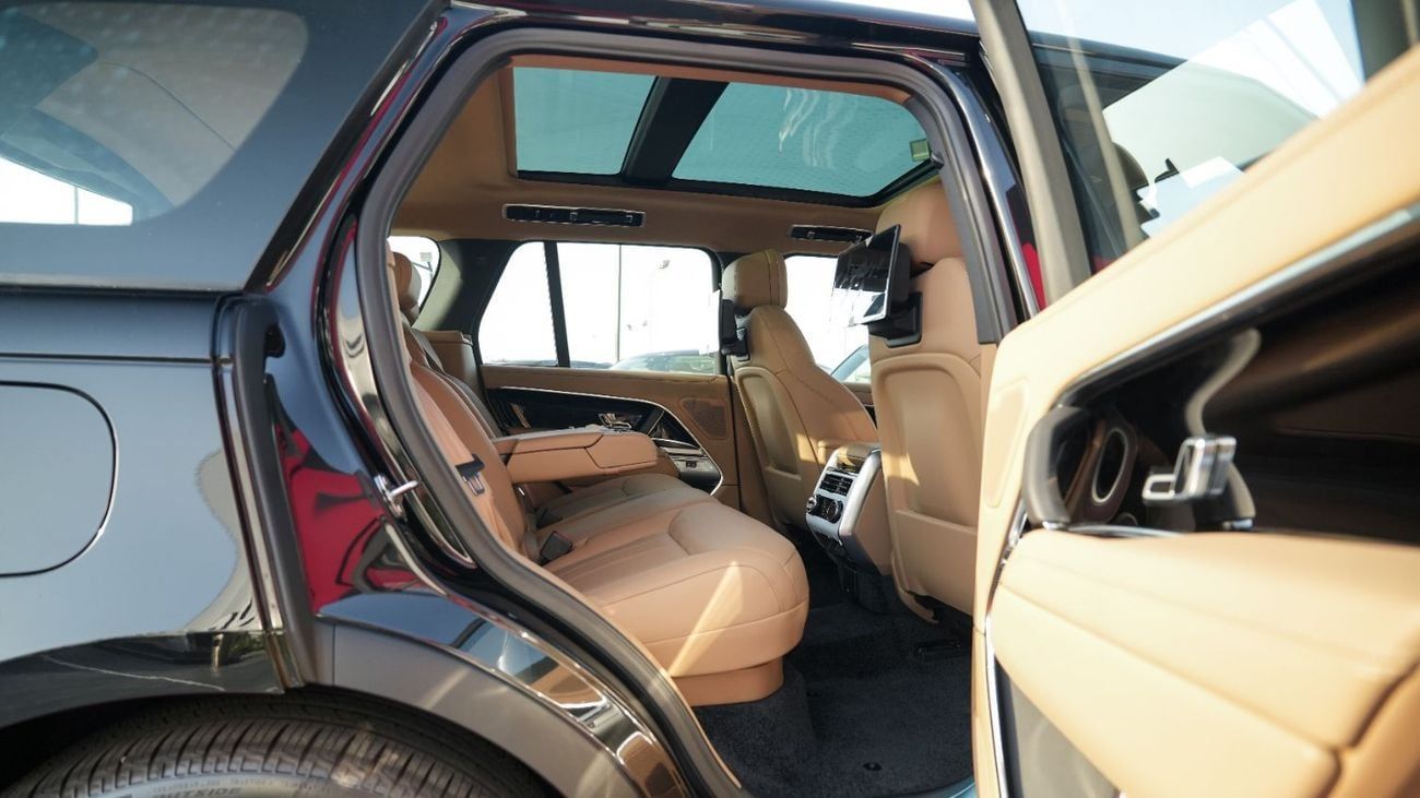 Land Rover Range Rover HSE P400 3.0L BLACK-TAN 2026 MY Export Only