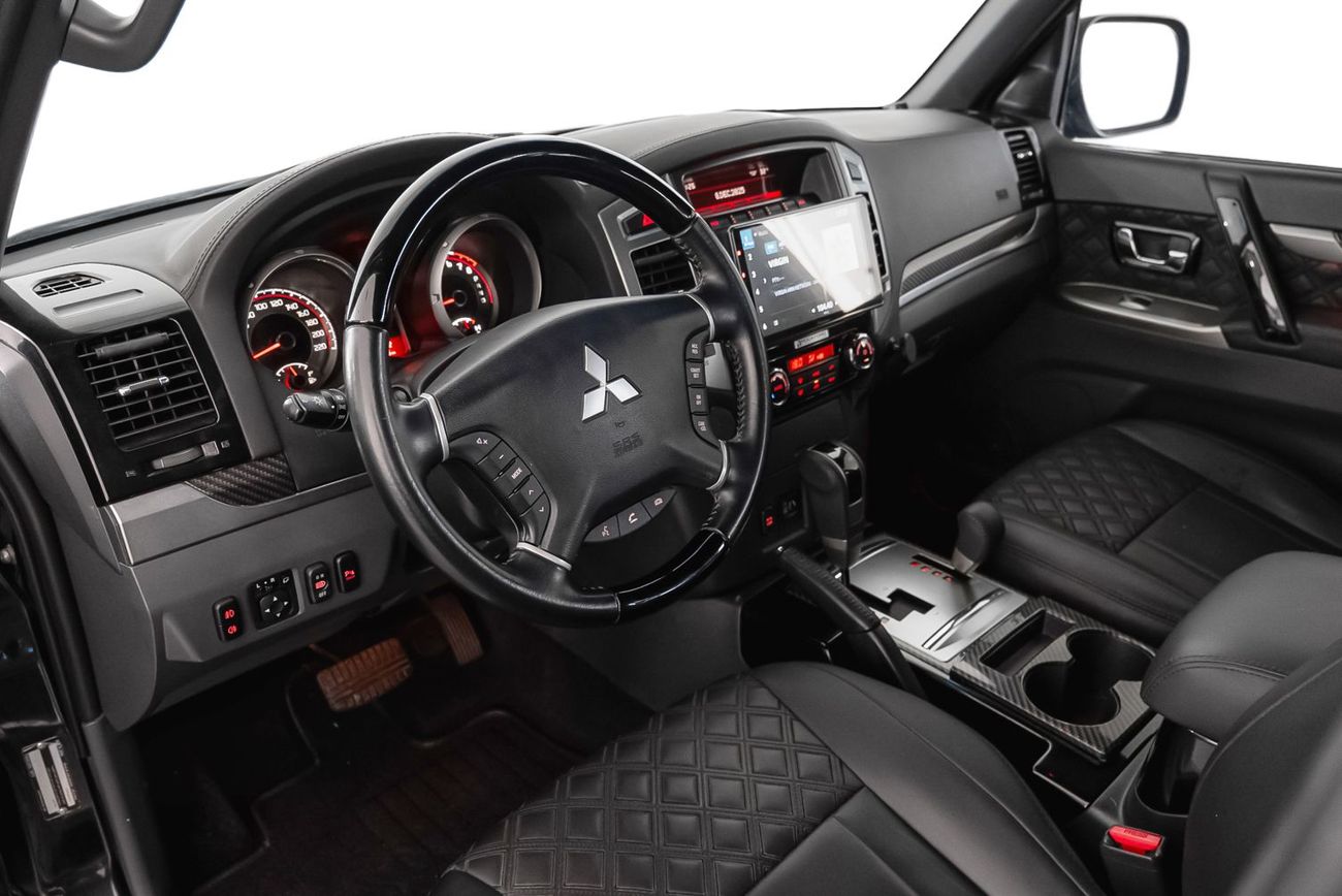 Mitsubishi Pajero 3.8L Signature