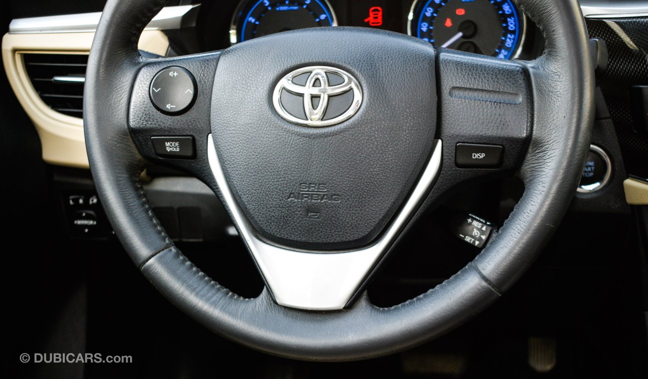 Toyota Corolla Gulf number one fingerprint slot, rear camera, control screen, cruise control, sensors, in excellent