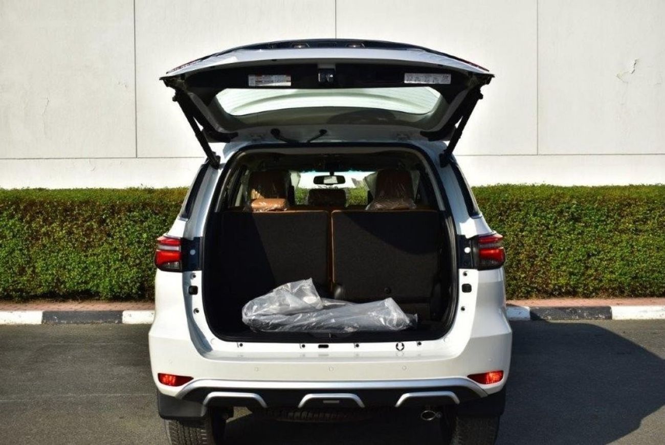 Toyota Fortuner VXR 4.0L (278 HP)