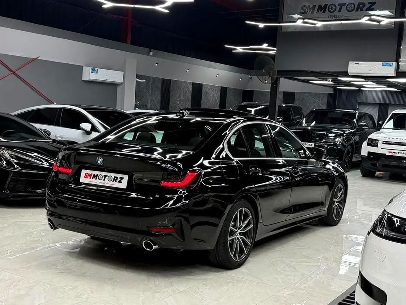 بي أم دبليو 330i M SPORT