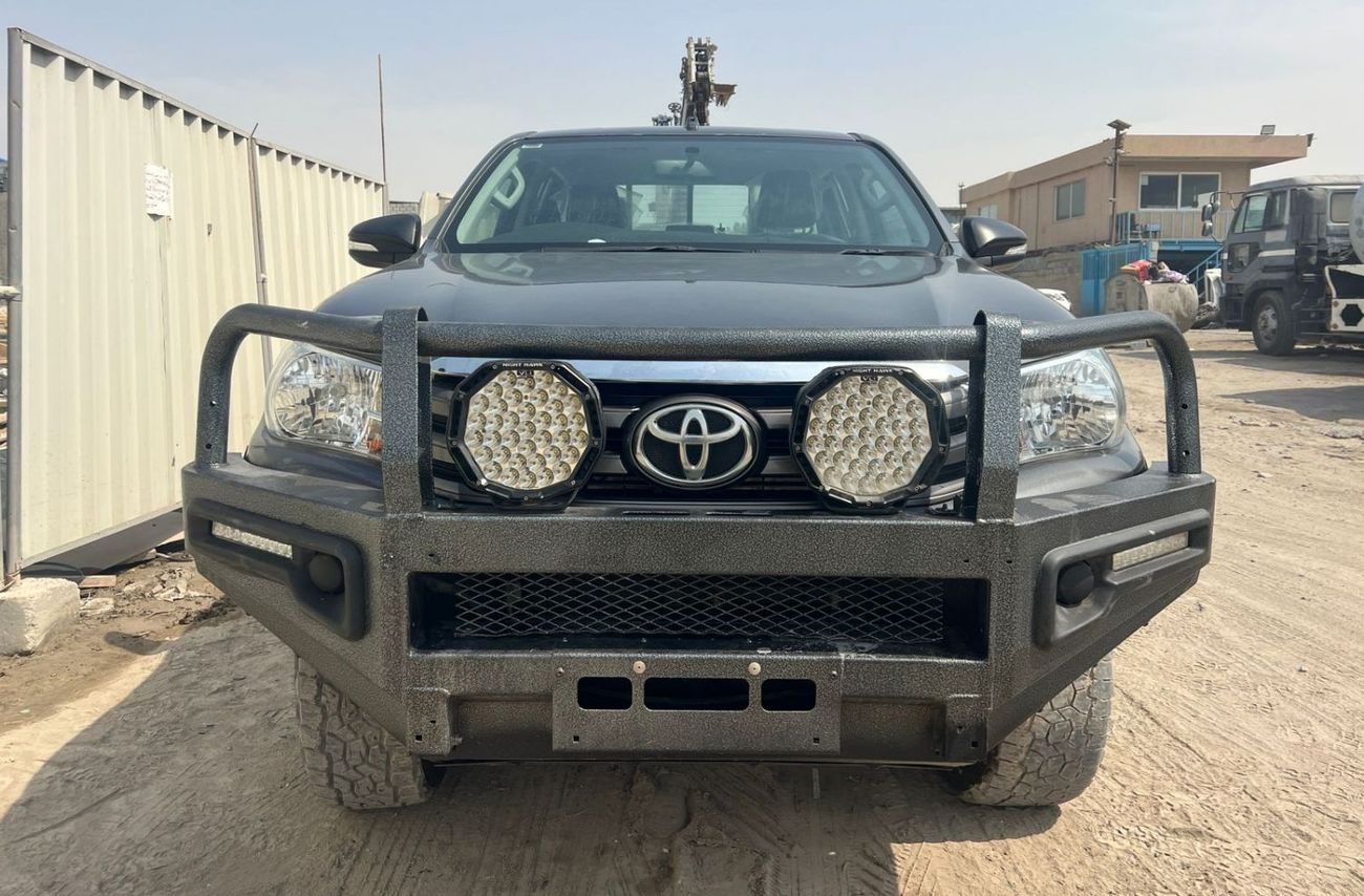Toyota Hilux DIESEL 2.8L RIGHT HAND MANUAL GEAR YEAR 2017