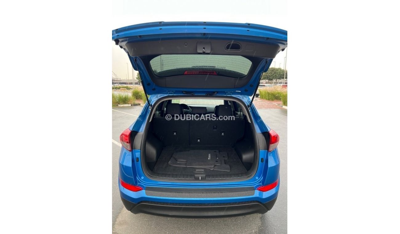 Hyundai Tucson SE 2018 KEY START ENGINE 4x4 USA IMPORTED - - - FOR UAE PASS AND FOR EXPORT AVAILABLE !!  FOR UAE 5%