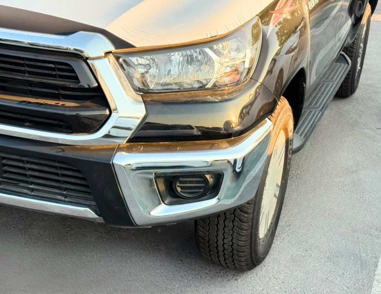 Toyota Hilux GLX DOUBLE CABIN || 2.7L PETROL A/T 4WD / MANUAL AC / FR&RR CHROME BUMPERS WITH HUK (CODE # HPAME)