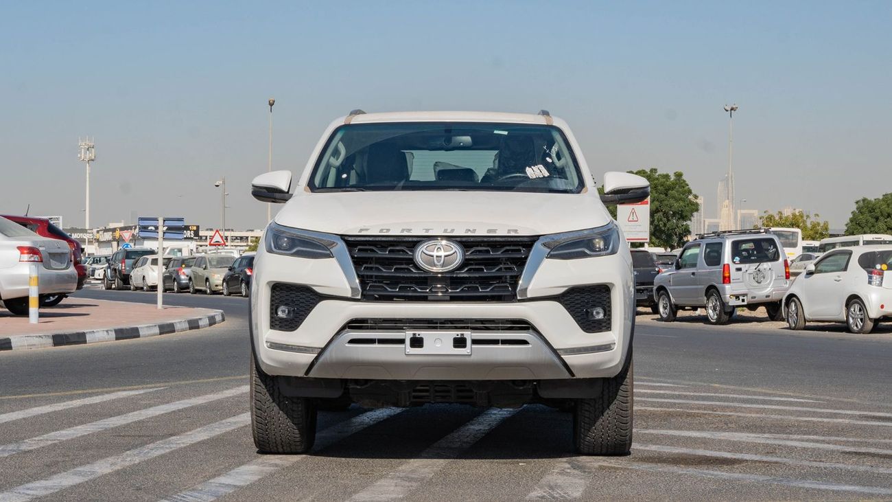 تويوتا فورتونر 2025 Toyota Fortuner Adventure SR5 V6 4.0L AT Petrol