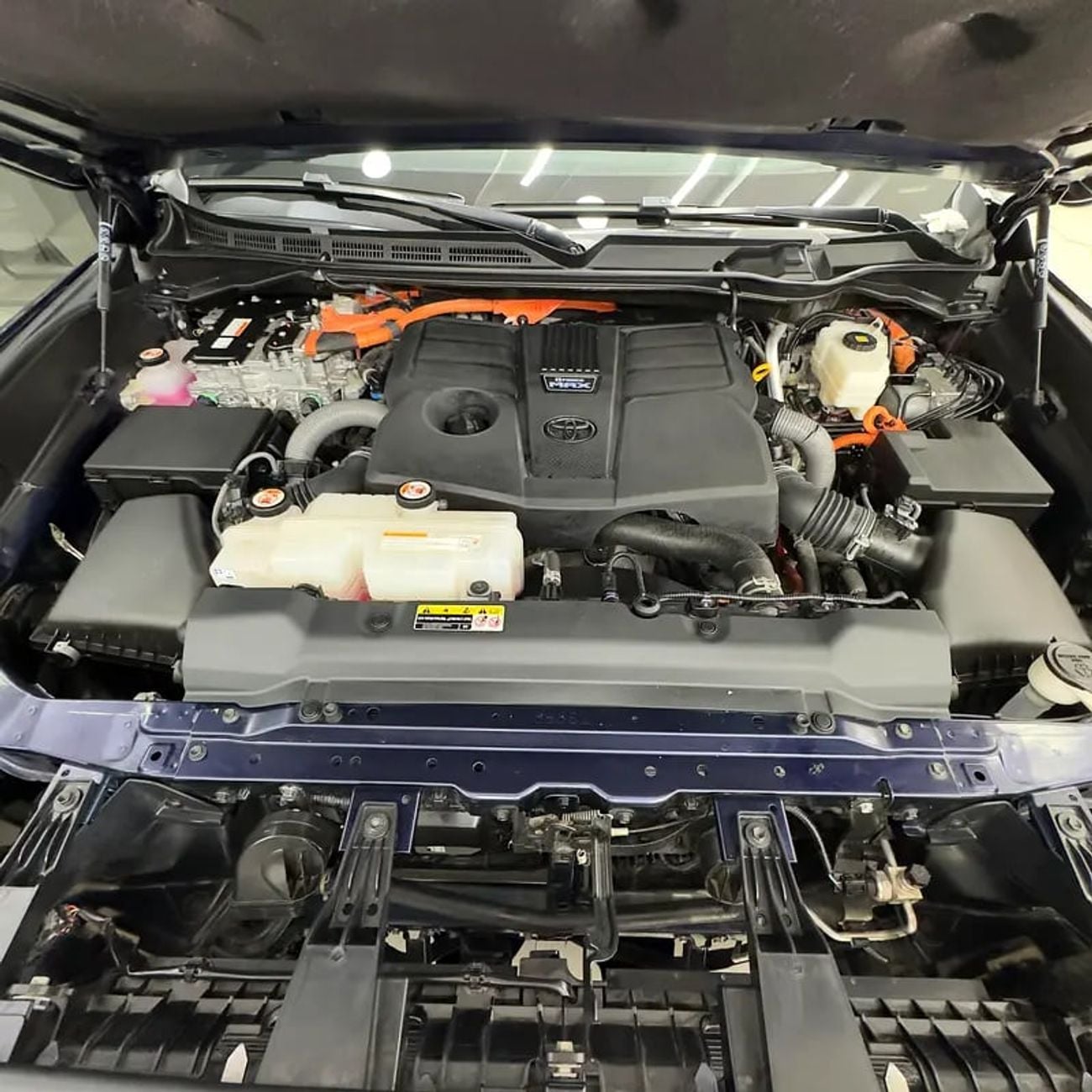 تويوتا سيكويا CAPSTONE HYBRID