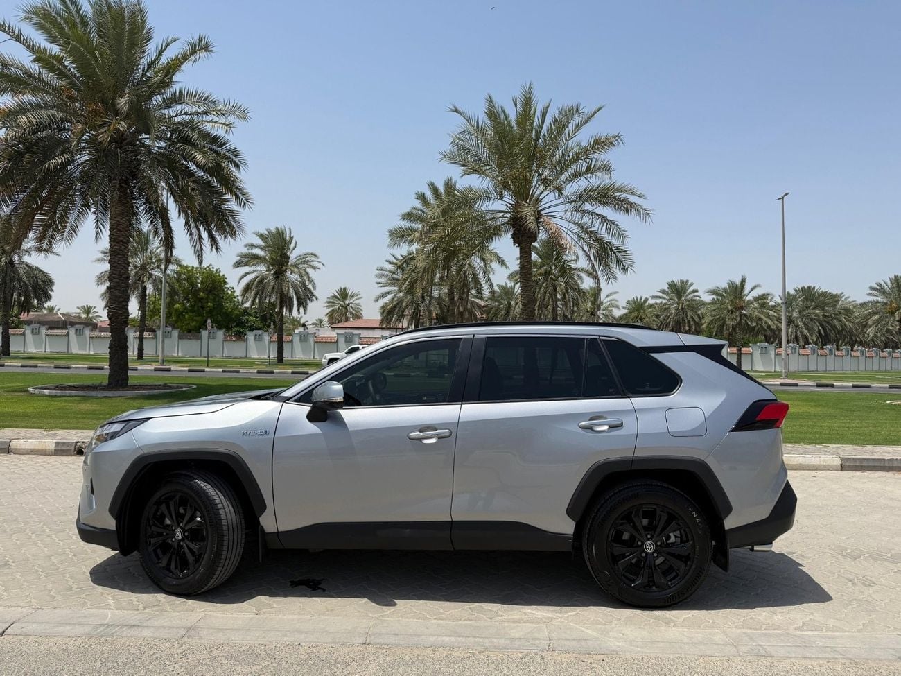 تويوتا راف ٤ Cruiser