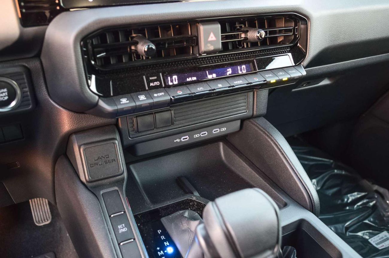 Toyota Prado TOYOTA LAND CRUISER PRADO 2.4L 4WD PETROL SUV 2025