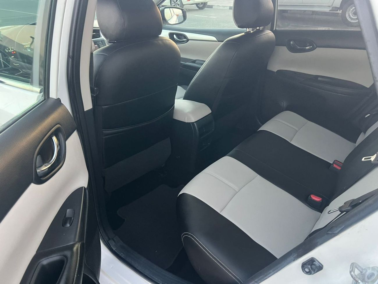 نيسان سنترا 2018 Nissan Sentra S 1.8L V4 MidOption+ Economical Car -