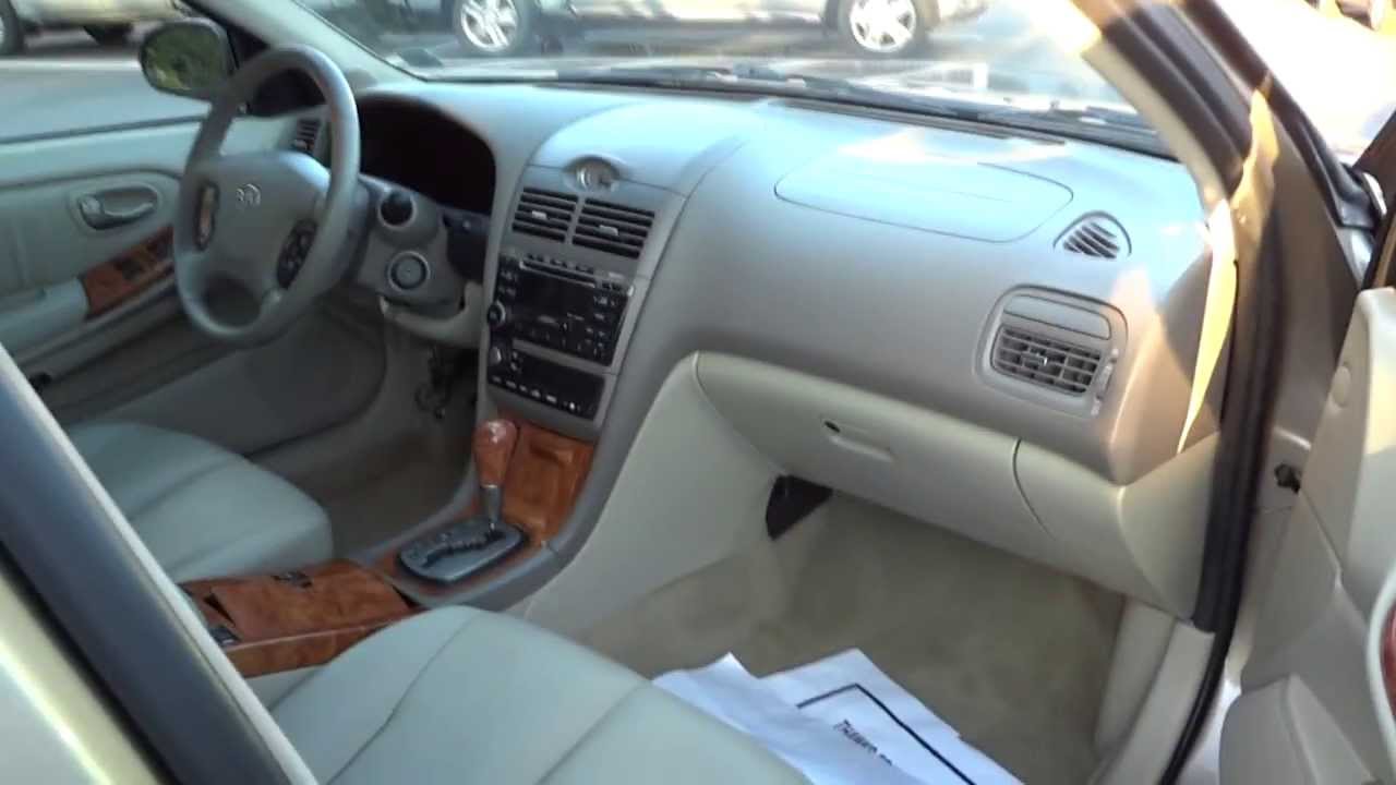 Infiniti I35 interior - Cockpit