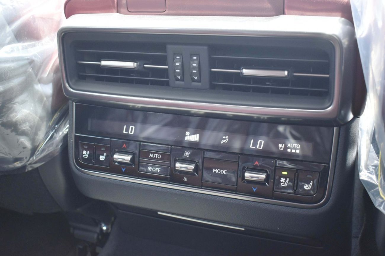 Lexus LX 600 Lexus LX 600 Luxury 3.5TT, 22” wheels - 2025